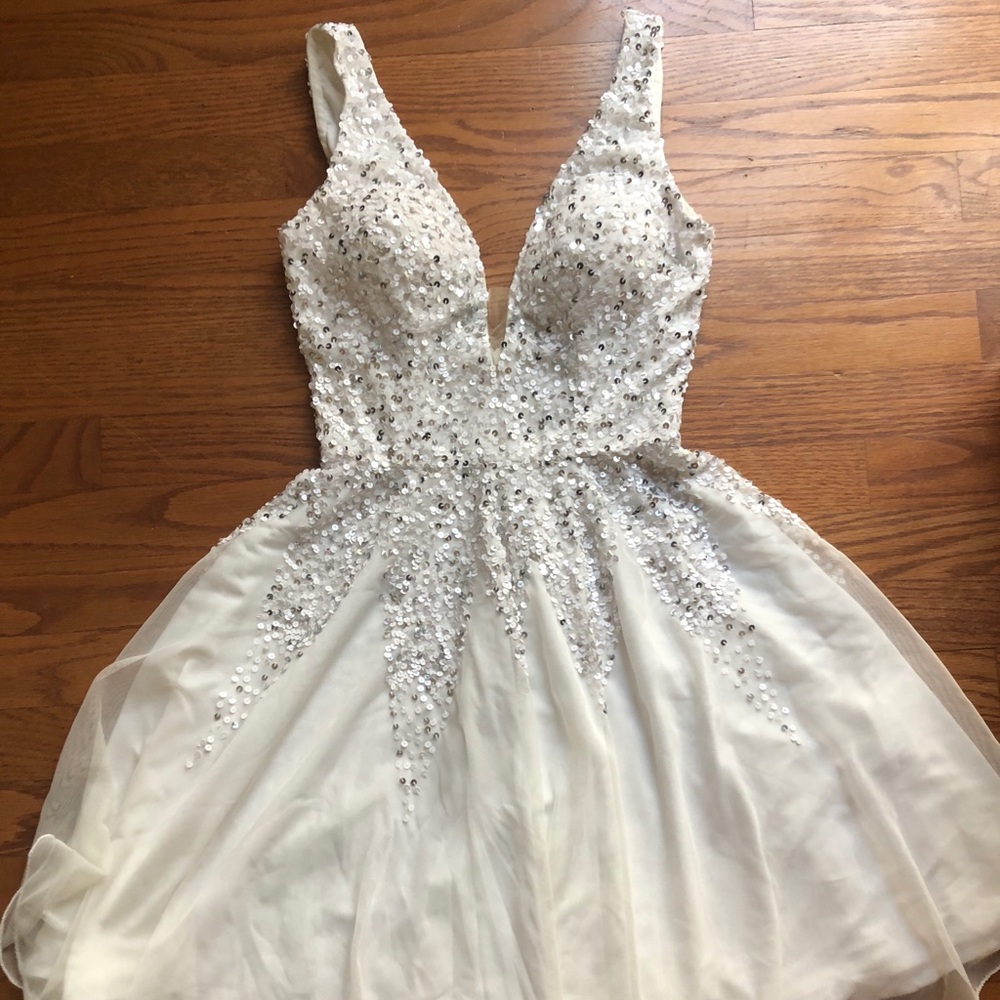 Shail k sequin and chiffon dress size 2